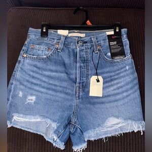 Levi’s Rib Cage Shorts NEW